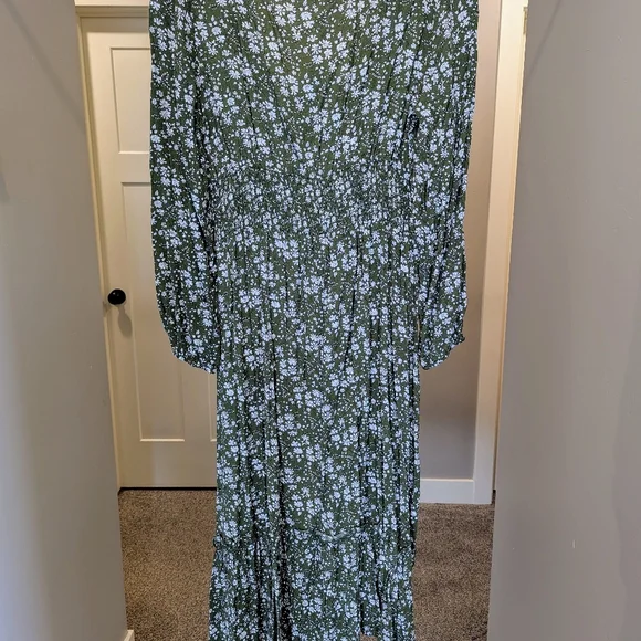 LOT of 4 floral wrap dresses, sized XL - Picture 14 of 16